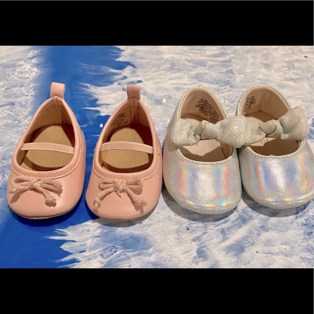 🔥2 Beautiful Baby Girl Shoes 0-3 Months🔥
